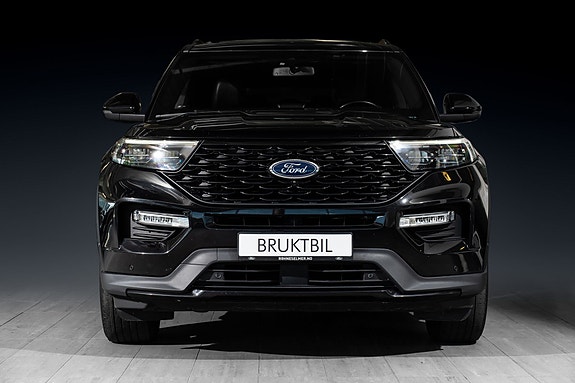 Ford Explorer 3 of 5