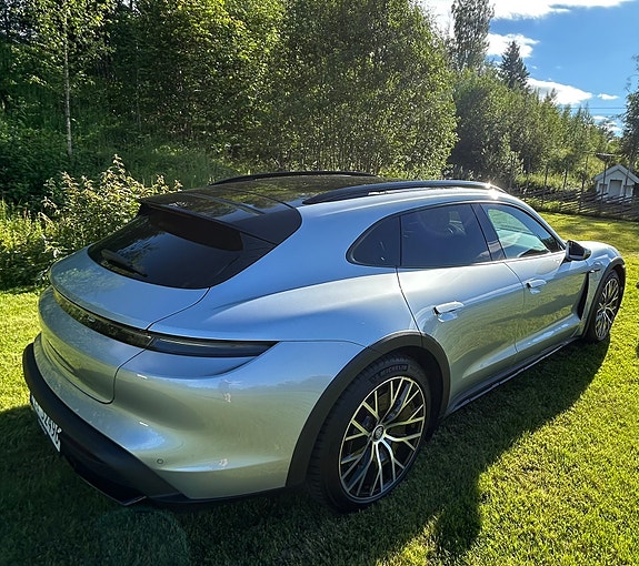 Porsche Taycan 4 6 of 30