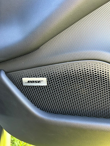 Porsche Taycan 4 18 of 30