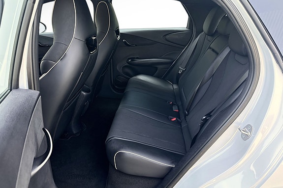 BYD Dolphin 11 of 20