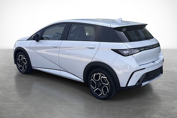 BYD Dolphin 7 of 20