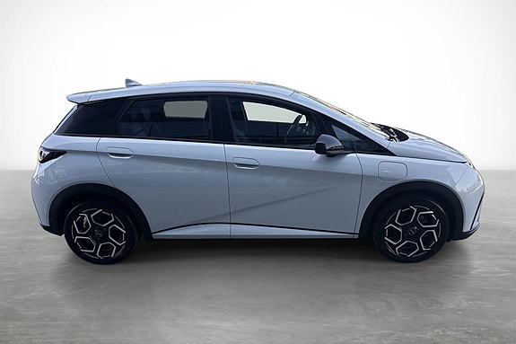 BYD Dolphin 4 of 20