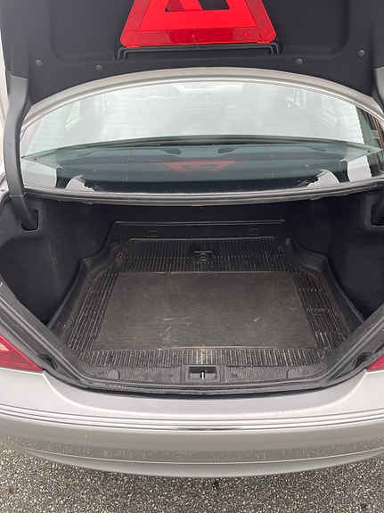 Mercedes-Benz C220 9 of 30