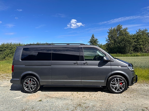 Volkswagen Caravelle 10 of 30