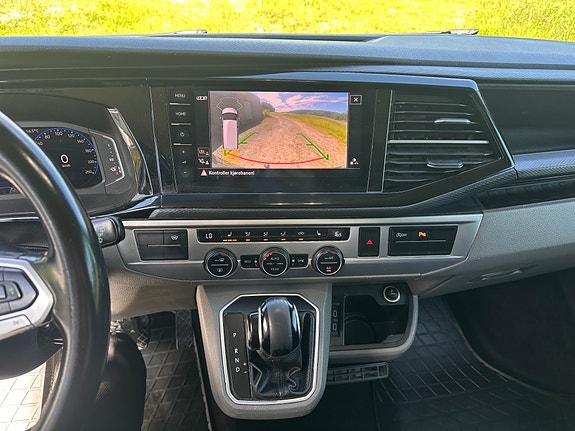 Volkswagen Caravelle 20 of 30