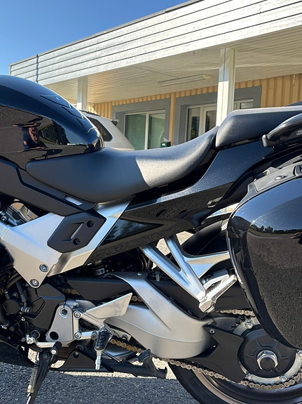 Honda VFR 800 7 of 16