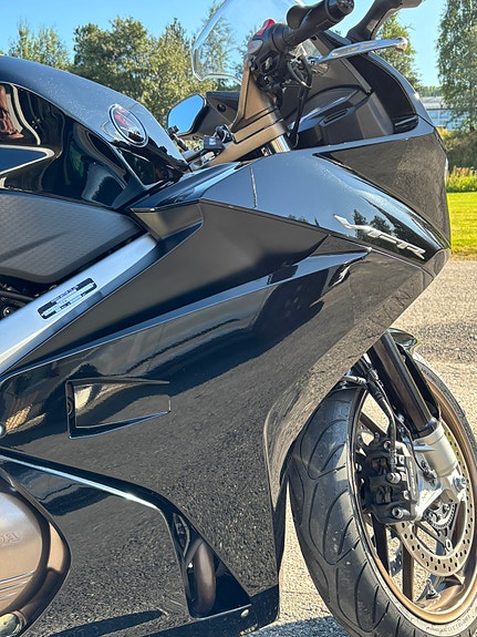Honda VFR 800 9 of 16