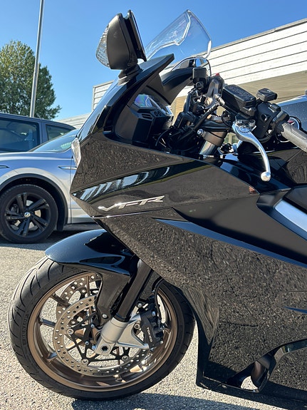 Honda VFR 800 5 of 16