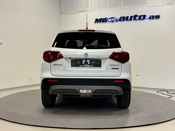Suzuki Vitara 5 of 25