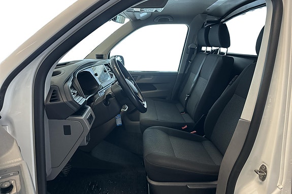 Volkswagen Transporter 10 of 15