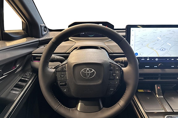 Toyota C-HR+ 12 of 22