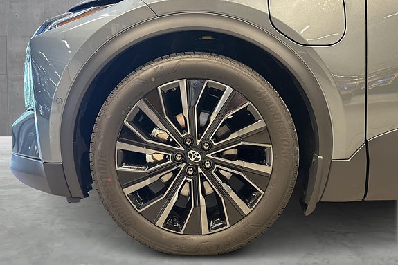 Toyota C-HR+ 21 of 22
