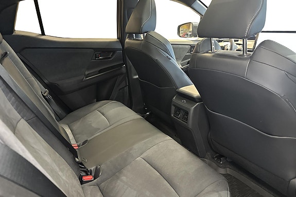 Toyota C-HR+ 17 of 22
