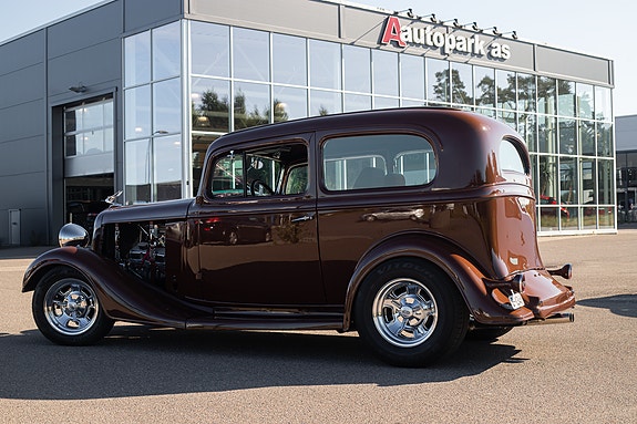 Chevrolet Standard Six 7 of 30