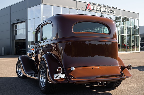 Chevrolet Standard Six 8 of 30