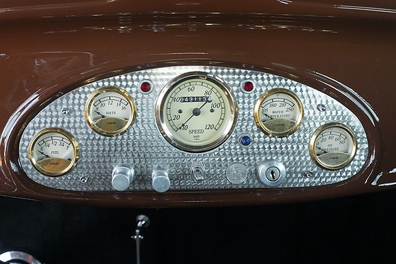 Chevrolet Standard Six 26 of 30