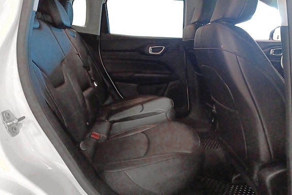 Jeep Compass 22 of 26
