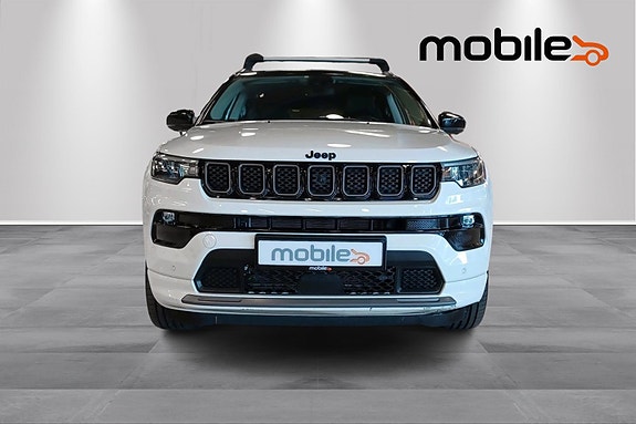 Jeep Compass 18 of 26
