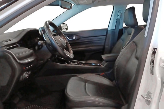 Jeep Compass 8 of 26
