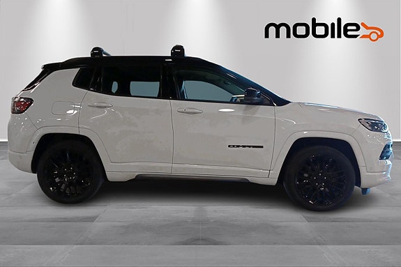 Jeep Compass 2 of 26