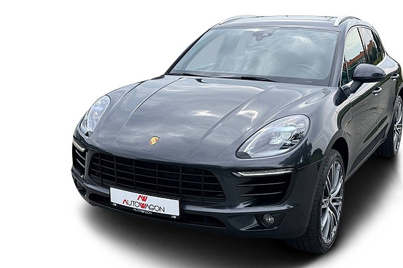 Porsche Macan 6 of 30