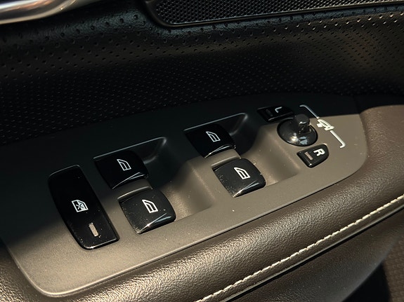 Volvo V90 24 of 30