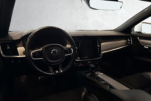 Volvo V90 7 of 30
