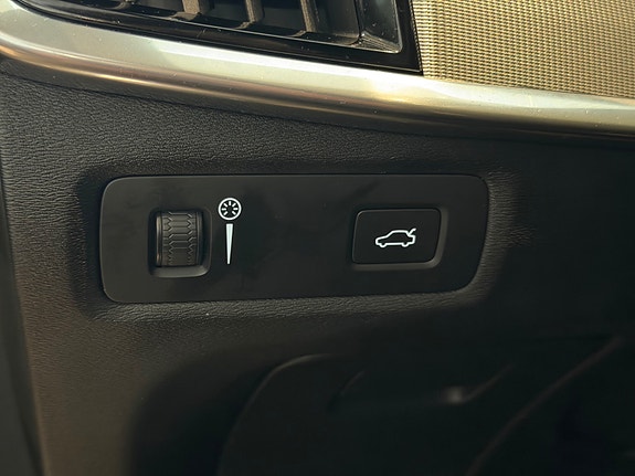 Volvo V90 16 of 30
