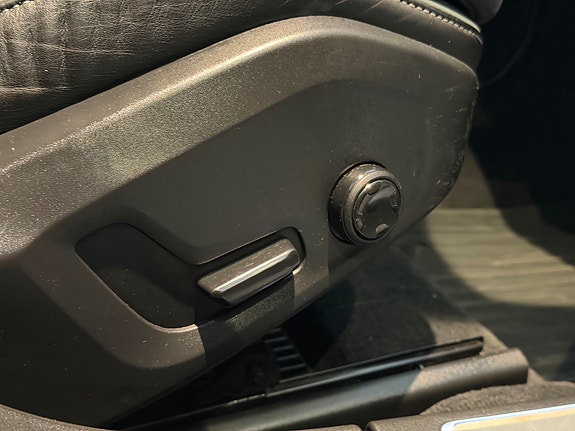 Volvo V90 27 of 30