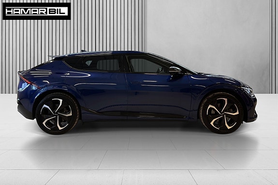 Kia EV6 4 of 5