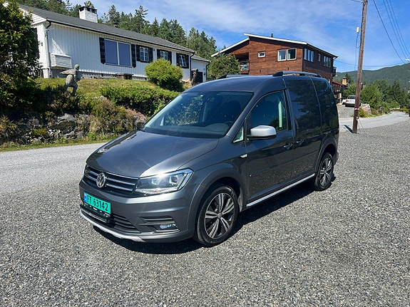 Volkswagen Caddy Alltrack 2 of 5