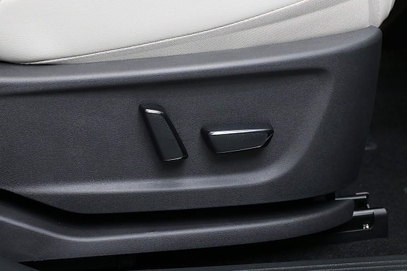 Nissan Ariya 18 of 30