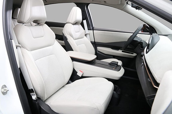 Nissan Ariya 17 of 30