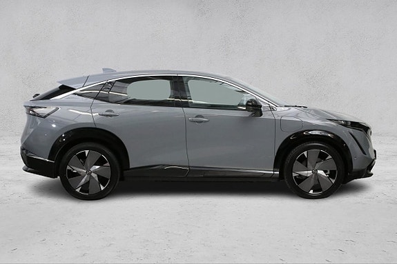 Nissan Ariya 7 of 30