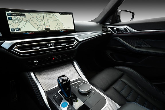 BMW i4 20 of 30