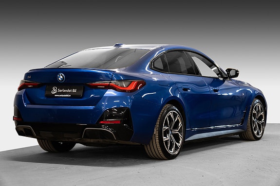 BMW i4 5 of 30