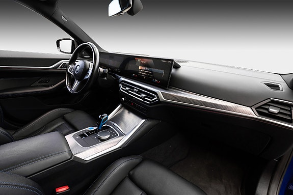 BMW i4 12 of 30
