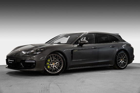 Porsche Panamera 2 of 5