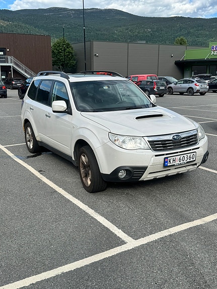 Subaru Forester 4 of 10