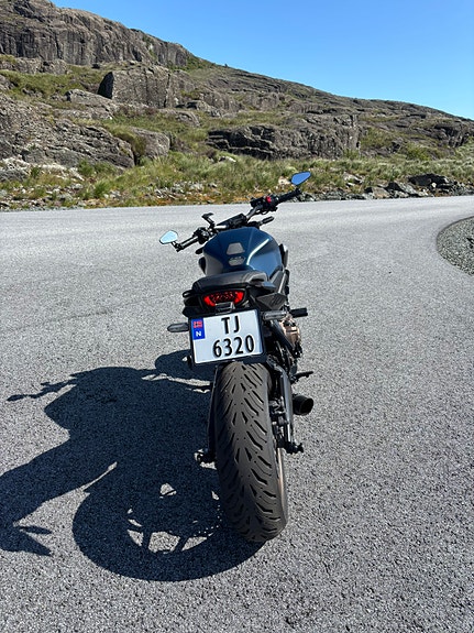 Honda CB 650 R 3 of 8