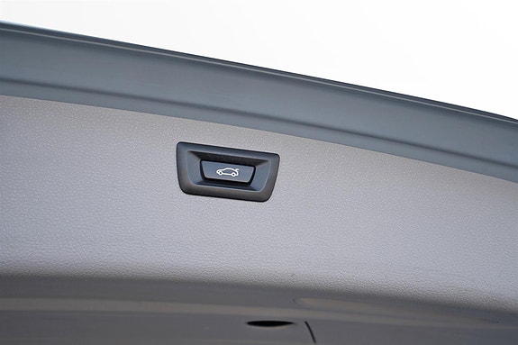 BMW 328i 21 of 26