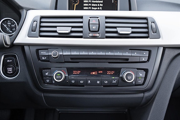 BMW 328i 15 of 26