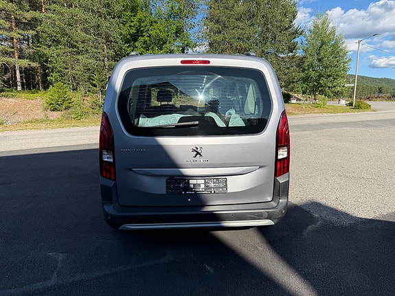 Peugeot Rifter 4 of 5