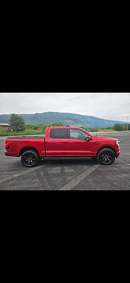 Ford F-150 3 of 5