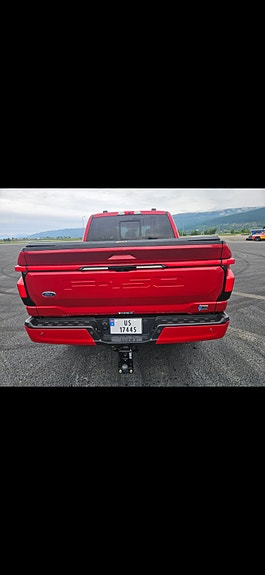 Ford F-150 4 of 5