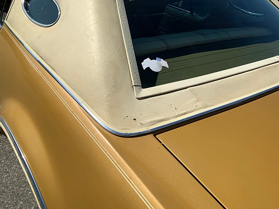Lincoln Continental 26 of 30