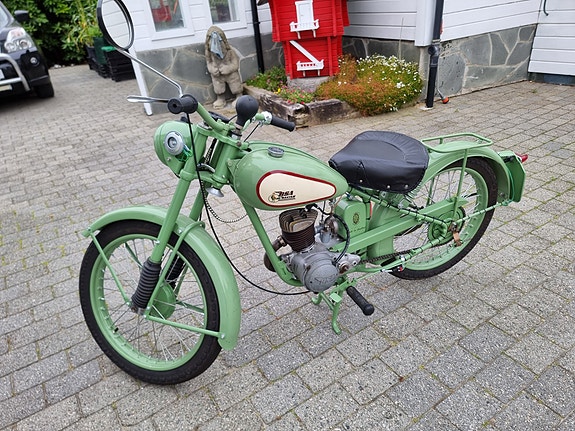 BSA BANTAM 2 of 5