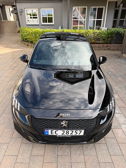 Peugeot e-208 11 of 30