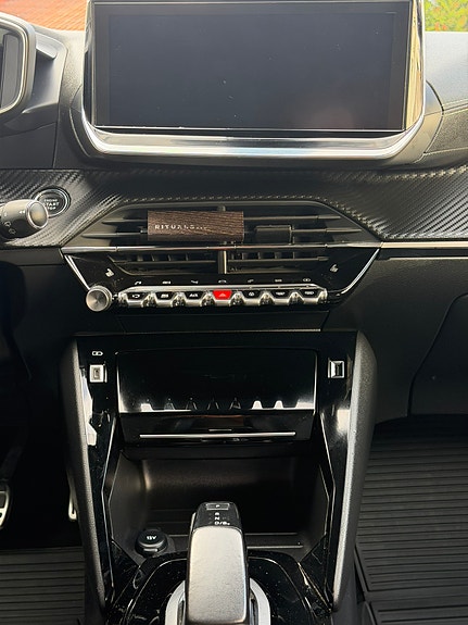 Peugeot e-208 22 of 30