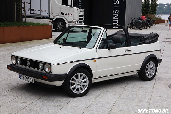 Volkswagen Golf I 21 of 30